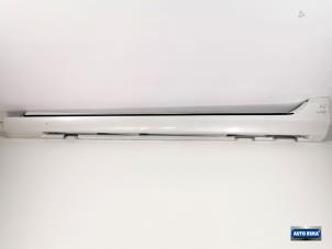 Gebruikte Dorpel links Volvo V60 I (FW/GW) 1.6 T4 16V Prijs € 49,95 Margeregeling aangeboden door Auto Rima Druten