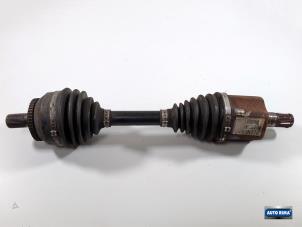 Gebruikte Cardanas links-voor (VWA) Volvo V70 (SW) 2.4 D5 20V Prijs € 74,95 Margeregeling aangeboden door Auto Rima Druten