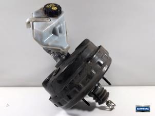 Gebruikte Rembekrachtiger Volvo XC60 I (DZ) 2.0 D4 16V Prijs € 124,95 Margeregeling aangeboden door Auto Rima Druten