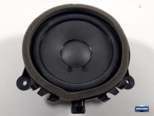 Gebruikte Luidspreker Volvo V50 (MW) 2.0 16V Prijs € 14,95 Margeregeling aangeboden door Auto Rima Druten