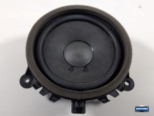 Gebruikte Luidspreker Volvo V50 (MW) 2.0 16V Prijs € 14,95 Margeregeling aangeboden door Auto Rima Druten