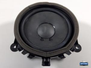 Gebruikte Luidspreker Volvo V50 (MW) 2.0 16V Prijs € 14,95 Margeregeling aangeboden door Auto Rima Druten