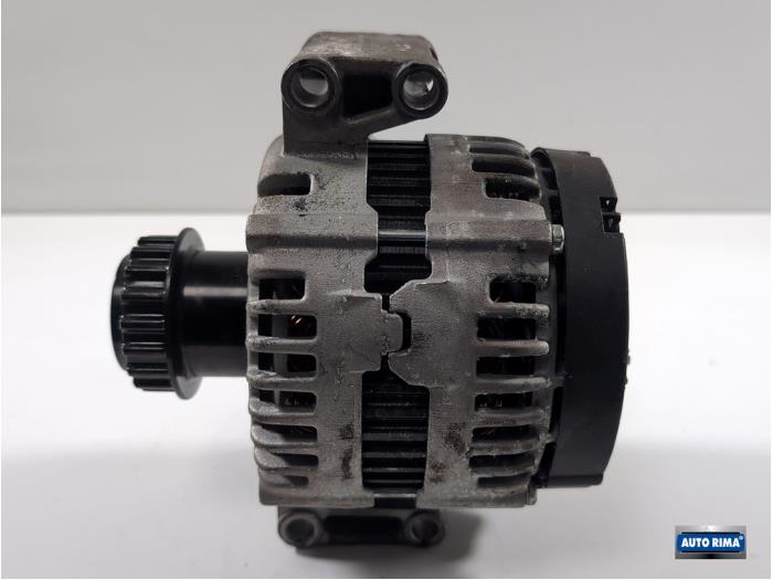 Gebruikte Dynamo Volvo V70 (BW) 3.2 24V Prijs € 99,95 Margeregeling aangeboden door Auto Rima 