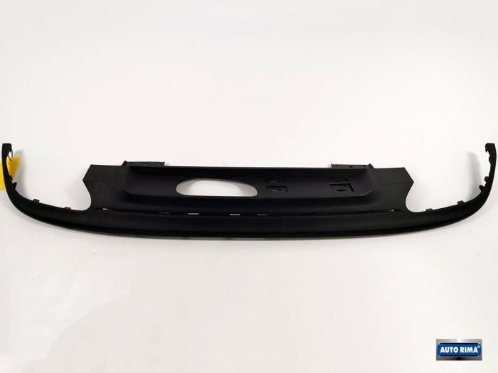 Gebruikte Diffuser achterbumper Volvo V60 II (ZW) 2.0 B4 16V Mild Hybrid Geartronic AWD Prijs € 49,95 Margeregeling aangeboden door Auto Rima 