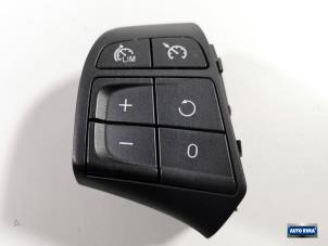 Gebruikte Cruise Control Bediening Volvo S60 II (FS) 2.0 T5 16V Prijs € 24,95 Margeregeling aangeboden door Auto Rima Druten