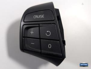 Gebruikte Cruise Control Bediening Volvo S60 II (FS) 2.0 T5 16V Prijs € 24,95 Margeregeling aangeboden door Auto Rima Druten