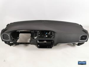 Gebruikte Dashboard Volvo V40 (MV) 2.0 D4 16V Prijs € 649,95 Margeregeling aangeboden door Auto Rima Druten