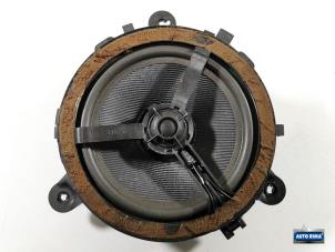 Gebruikte Luidspreker Volvo XC90 I 2.5 T 20V Prijs € 34,95 Margeregeling aangeboden door Auto Rima Druten