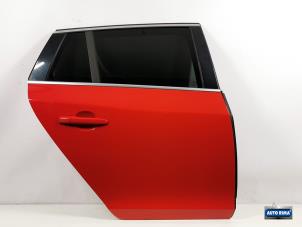 Gebruikte Deur 4Deurs rechts-achter Volvo V60 I (FW/GW) 2.0 T 16V Prijs € 249,95 Margeregeling aangeboden door Auto Rima Druten