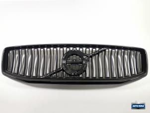 Gebruikte Grille Volvo V60 II (ZW) 2.0 B4 16V Mild Hybrid Geartronic Prijs € 149,95 Margeregeling aangeboden door Auto Rima Druten