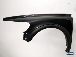 Gebruikte Scherm links-voor Volvo C30 (EK/MK) 1.8 16V Prijs € 99,95 Margeregeling aangeboden door Auto Rima Druten