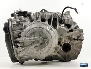 Gebruikte Automaatbak Volvo V60 II (ZW) 2.0 D3 16V Prijs € 1.499,95 Margeregeling aangeboden door Auto Rima Druten