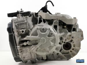 Gebruikte Automaatbak Volvo V60 I (FW/GW) 2.0 D2 Geartronic 16V Prijs € 849,95 Margeregeling aangeboden door Auto Rima Druten