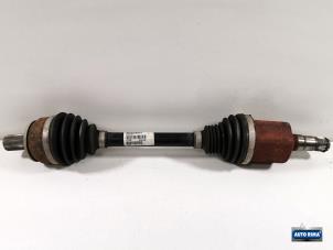 Gebruikte Homokineetas links-voor Volvo V60 I (FW/GW) 2.0 D2 Geartronic 16V Prijs € 174,95 Margeregeling aangeboden door Auto Rima Druten