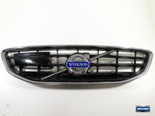 Gebruikte Grille Volvo V40 (MV) 2.0 D4 16V Prijs € 149,95 Margeregeling aangeboden door Auto Rima Druten
