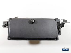 Gebruikte Camera voorzijde Volvo XC90 II 2.0 T8 16V Twin Engine AWD Prijs € 174,95 Margeregeling aangeboden door Auto Rima Druten