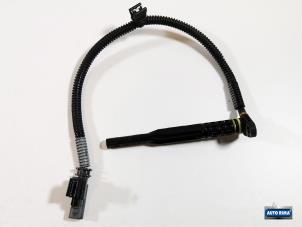 Gebruikte Olie niveau sensor Volvo V60 I (FW/GW) 2.0 D4 16V Prijs € 74,95 Margeregeling aangeboden door Auto Rima Druten