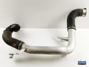 Gebruikte Intercooler Buis Volvo XC90 II 2.0 T5 16V AWD Prijs € 74,95 Margeregeling aangeboden door Auto Rima Druten