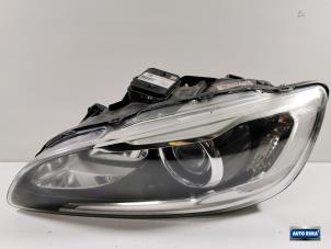 Gebruikte Koplamp links Volvo V60 I (FW/GW) 2.0 D2 16V Prijs € 374,95 Margeregeling aangeboden door Auto Rima Druten
