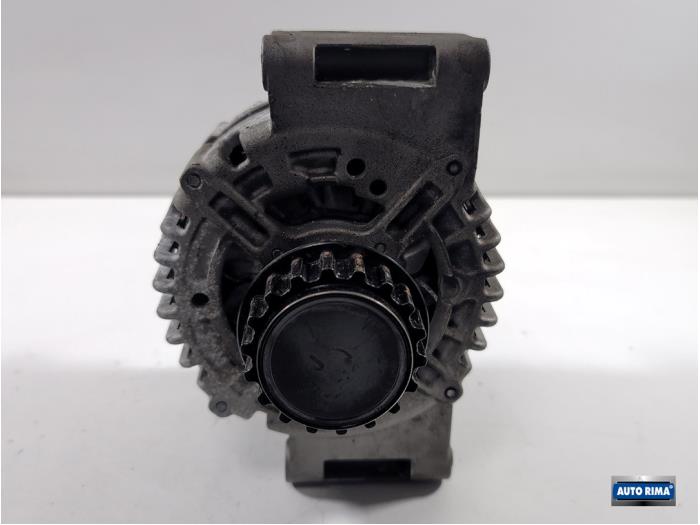 Dynamo van een Volvo V70 (BW) 3.2 24V 2008