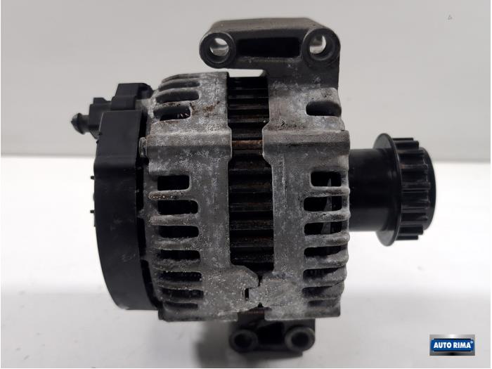 Dynamo van een Volvo V70 (BW) 3.2 24V 2008