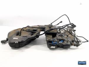 Gebruikte Tank Volvo XC90 II 2.0 T8 16V Twin Engine AWD Prijs € 449,95 Margeregeling aangeboden door Auto Rima Druten