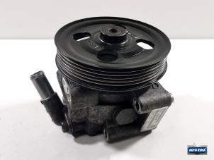 Gebruikte Stuurpomp Volvo V70 (BW) 2.0 D 16V Prijs € 49,95 Margeregeling aangeboden door Auto Rima Druten