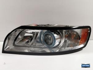 Gebruikte Koplamp links Volvo V50 (MW) 1.8 16V Prijs € 349,95 Margeregeling aangeboden door Auto Rima Druten