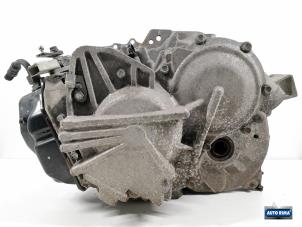 Gebruikte Automaatbak Volvo S60 I (RS/HV) 2.0 T 20V Prijs € 449,95 Margeregeling aangeboden door Auto Rima Druten