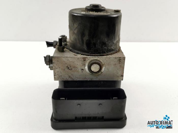 Gebruikte ABS Pomp Volvo C30 (EK/MK) 1.8 16V Prijs € 49,95 Margeregeling aangeboden door Auto Rima Druten