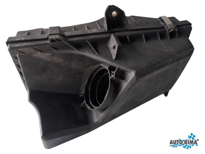 Gebruikte Luchtfilterhuis Volvo V40 (VW) 1.9 D Prijs € 49,95 Margeregeling aangeboden door Auto Rima 