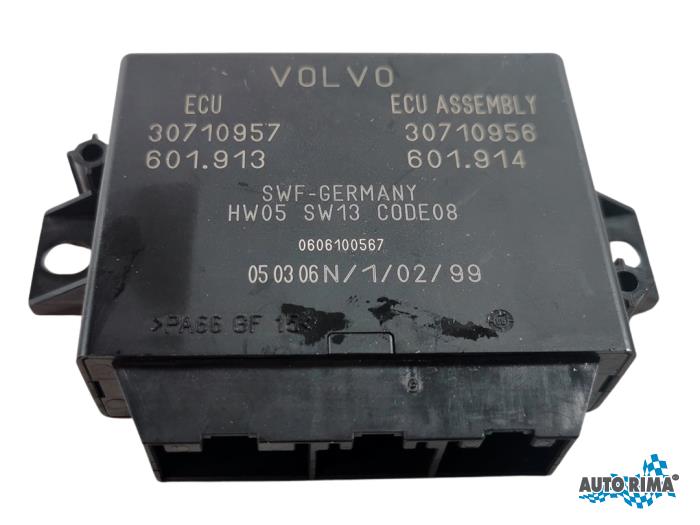 Gebruikte PDC Module Volvo V70 (SW) 2.4 20V 140 Prijs € 74,95 Margeregeling aangeboden door Auto Rima 