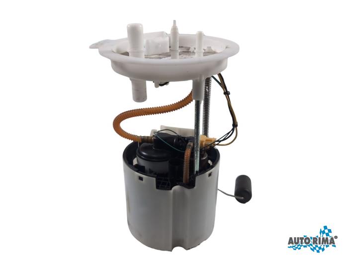 Gebruikte Tank element Pomp Volvo XC40 (XZ) 1.5 T5 Plug-in Hybrid 16V Prijs € 174,95 Margeregeling aangeboden door Auto Rima 