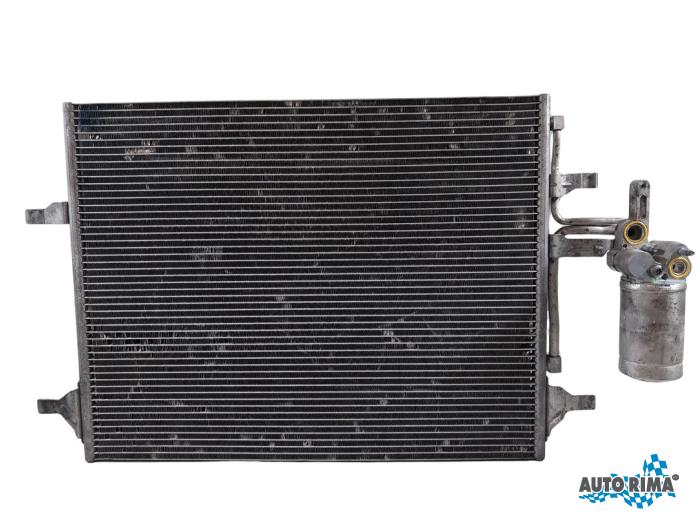 Gebruikte Airco Condensor Volvo V60 I (FW/GW) 2.4 D6 20V Plug-in Hybrid AWD Prijs € 49,95 Margeregeling aangeboden door Auto Rima Druten