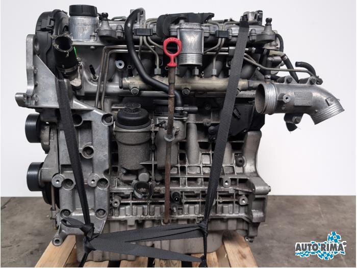Gebruikte Motor Volvo V70 (SW) 2.4 D5 20V Prijs € 449,95 Margeregeling aangeboden door Auto Rima Druten