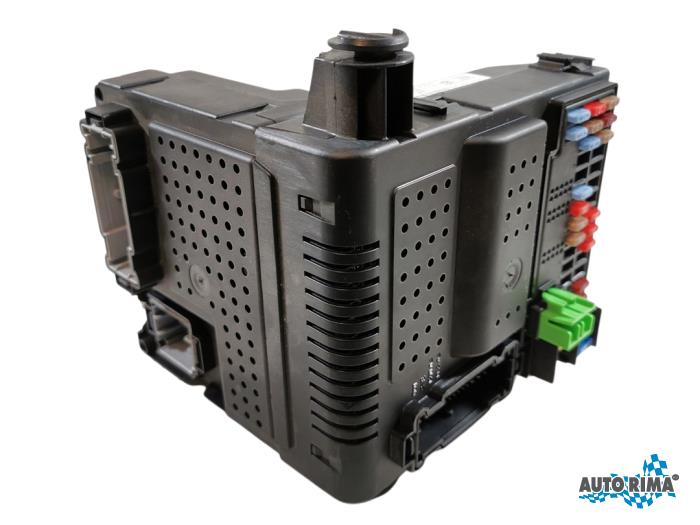 Gebruikte Central electronic module Volvo S60 I (RS/HV) 2.4 20V 140 Prijs € 149,95 Margeregeling aangeboden door Auto Rima 