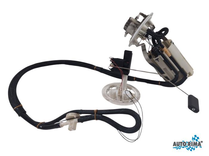 Gebruikte Tank element Pomp Volvo V70 (SW) 2.4 20V 170 Prijs € 74,95 Margeregeling aangeboden door Auto Rima 