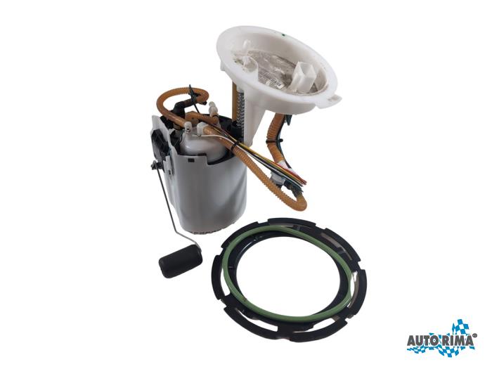 Gebruikte Tank element Pomp Volvo XC90 II 2.0 T8 16V Twin Engine AWD Prijs € 74,95 Margeregeling aangeboden door Auto Rima 