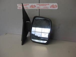 Gebruikte Spiegel Buiten rechts Mercedes Vito (638.0) 2.2 CDI 108 16V Prijs op aanvraag aangeboden door de Graaf autodemontage B.V.