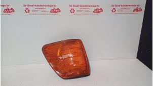 Gebruikte Knipperlicht rechts Mercedes 560SEC Prijs € 20,00 Margeregeling aangeboden door de Graaf autodemontage B.V.