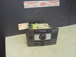 Gebruikte Radio CD Speler Opel Zafira Prijs op aanvraag aangeboden door de Graaf autodemontage B.V.
