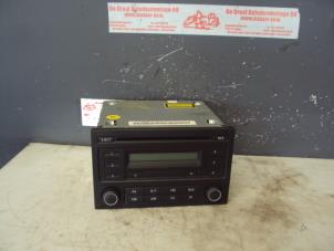 Gebruikte Radio CD Speler Volkswagen Fox (5Z) 1.4 TDI Prijs op aanvraag aangeboden door de Graaf autodemontage B.V.