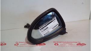 Gebruikte Spiegel Buiten links Opel Corsa D 1.4 16V Twinport Prijs € 30,00 Margeregeling aangeboden door de Graaf autodemontage B.V.