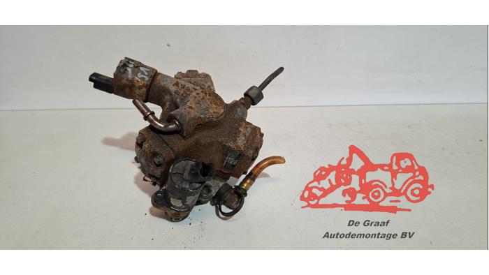 Gebruikte Dieselpomp Volvo V50 (MW) 2.0 D 16V Prijs € 125,00 Margeregeling aangeboden door de Graaf autodemontage B.V.
