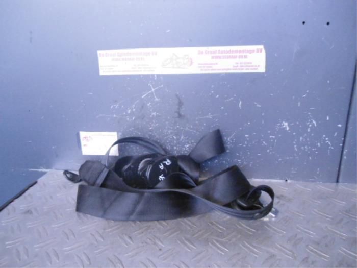 Veiligheidsgordel rechts-achter van een Volkswagen Fox (5Z) 1.4 16V 2005