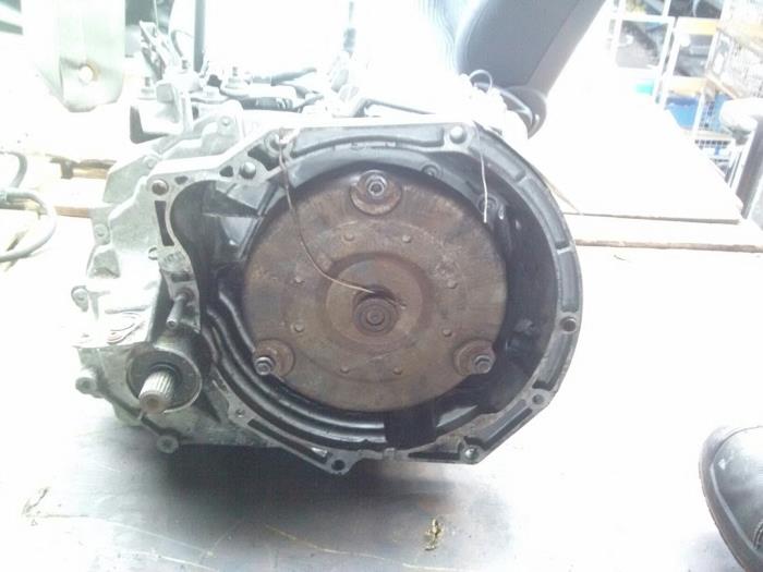 Gebruikte Automaatbak Renault Megane Prijs € 300,00 Margeregeling aangeboden door de Graaf autodemontage B.V.