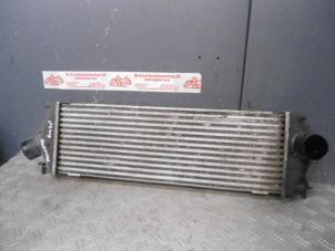 Gebruikte Intercooler Nissan Primastar 2.0 dCi 90 Prijs op aanvraag aangeboden door de Graaf autodemontage B.V.