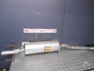 Gebruikte Uitlaat Middendemper Opel Corsa B (73/78/79) 1.2i E City,Swing,Joy,GLS Prijs op aanvraag aangeboden door de Graaf autodemontage B.V.