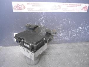 Gebruikte ABS Pomp Ford Transit 2.2 TDCi 16V Prijs op aanvraag aangeboden door de Graaf autodemontage B.V.