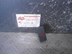 Gebruikte Schakelaar Paniekverlichting Ford Transit 2.2 TDCi 16V Prijs € 10,00 Margeregeling aangeboden door de Graaf autodemontage B.V.